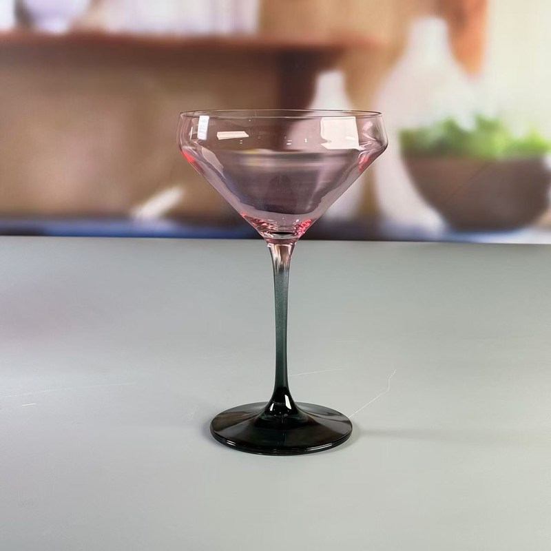 คุณภาพ Hand-blow Color Gradient Wine Glass Set High Quality Crystal Wine Glass For Gift For Weeding โรงงาน