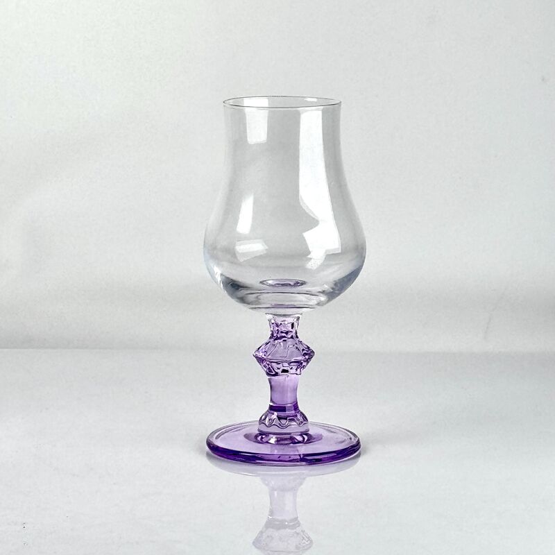 คุณภาพ 4‑Pack Vintage Purple Stem Wine Glasses, Assorted Shapes Clear Cup with Decorative Purple Stem, Handblown Glass Goblets for Wedding Party Home Tabletop Decoration โรงงาน
