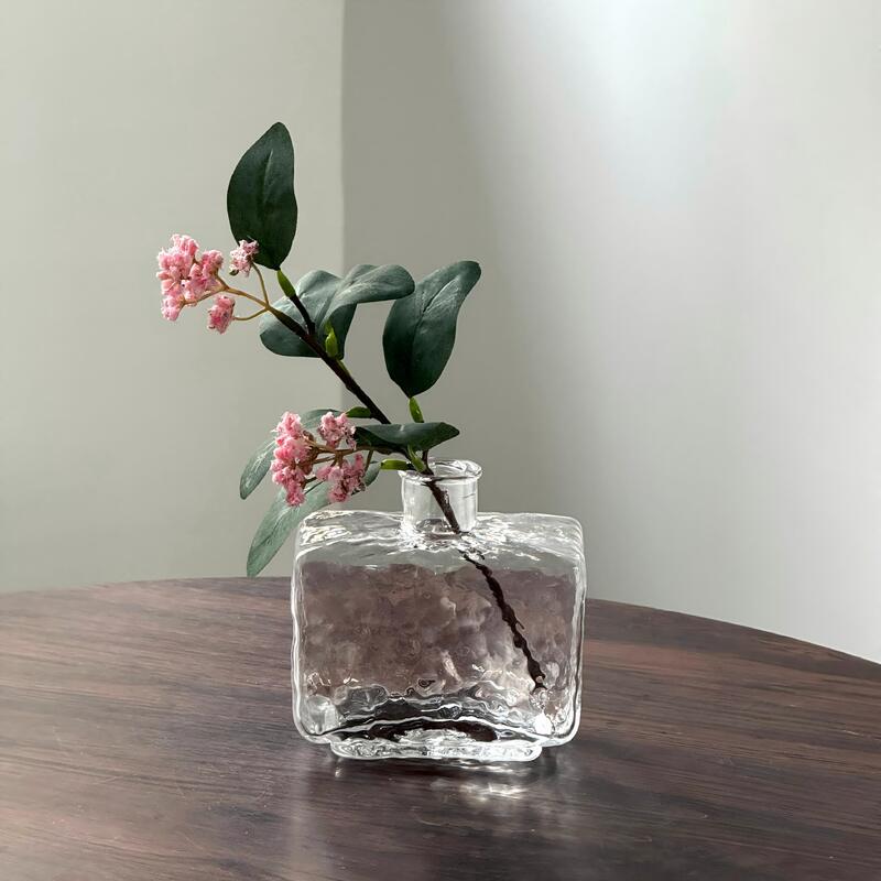 คุณภาพ Rectangular Clear Hammered Glass Vase - Modern Minimalist Decorative Flower Vase for Table Centerpiece โรงงาน