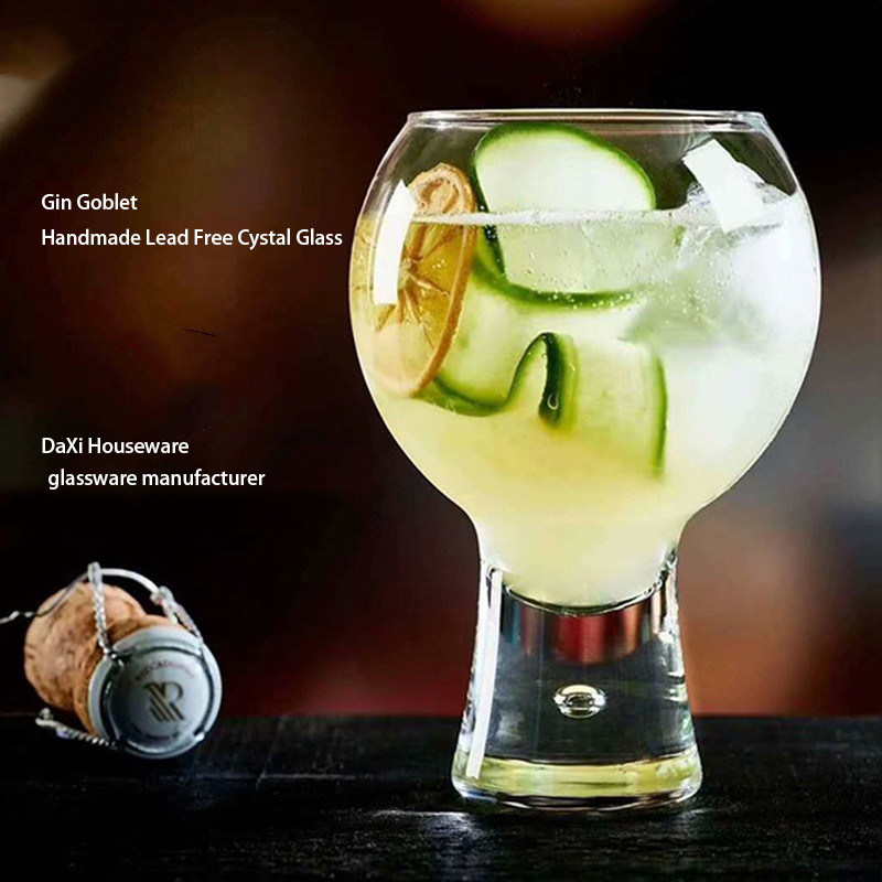 คุณภาพ Heavy Duty Crystal Martini Glasses โรงงาน