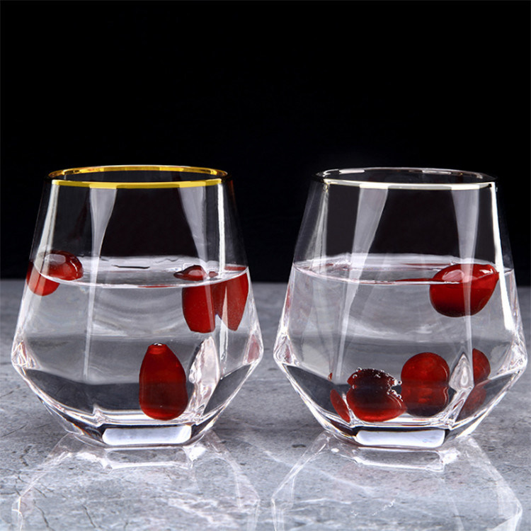คุณภาพ Diamond Geometric Gold Rim Crystal Glass Tumblers , Glass Drinking Cup โรงงาน