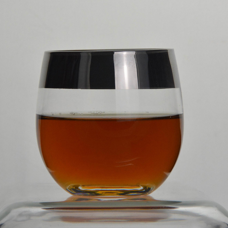 คุณภาพ Round Handmade Whiskey Glass โรงงาน