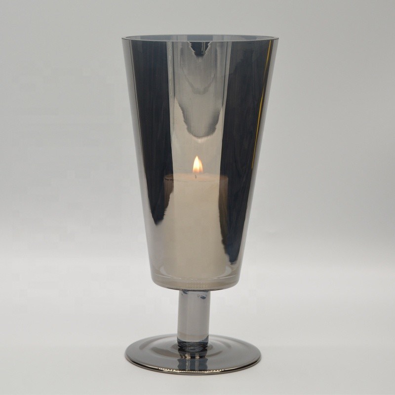 คุณภาพ Stemed Electroplated Grey Glass Candle Holder Centerpieces โรงงาน