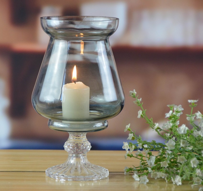 คุณภาพ Handmade Ancient Pillar Candle Holders With Silver Foot โรงงาน