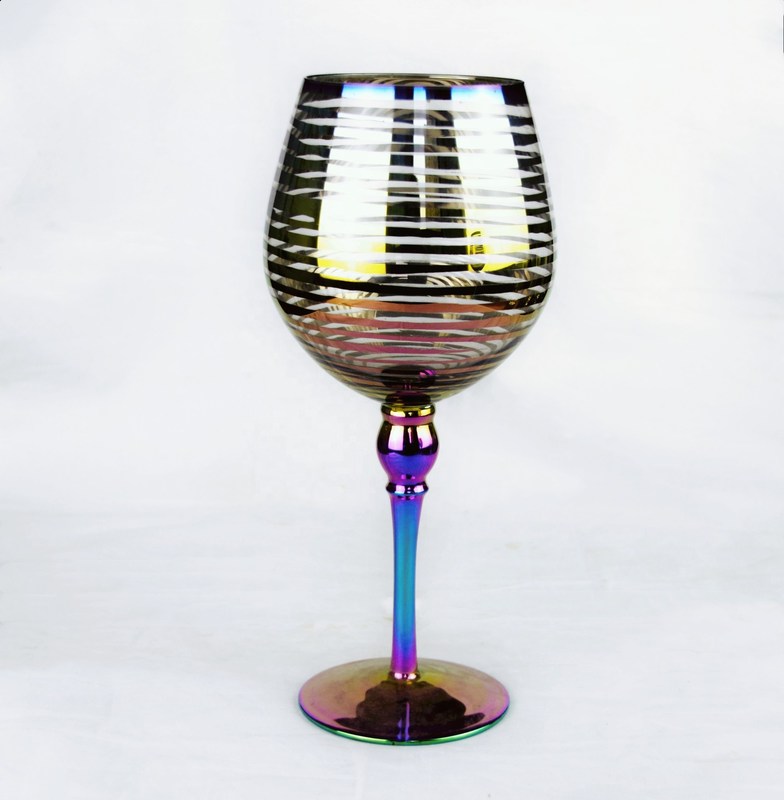 คุณภาพ Laser Circles Pattern Iridescent Crystal Wine Glass With Pearl Stem โรงงาน