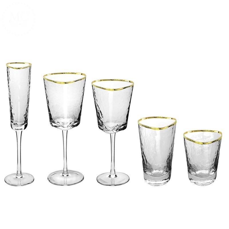 คุณภาพ Hammer Texture Crystal Wine Glass In Triangle Shape โรงงาน