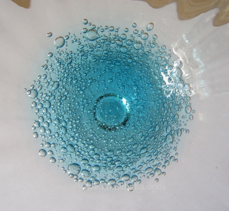 คุณภาพ Handmade Ocean Blue Wine Goblet Glass With Sparkling Bubbles โรงงาน