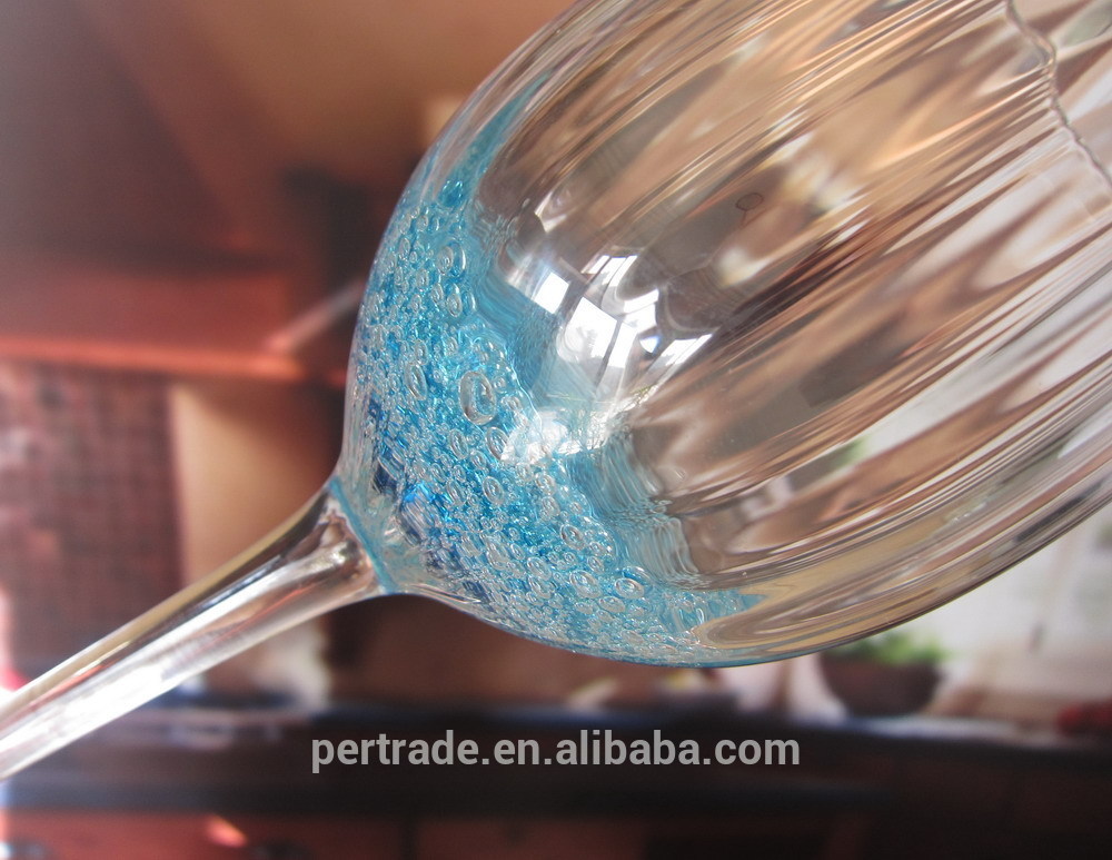 คุณภาพ Handmade Ocean Blue Wine Goblet Glass With Sparkling Bubbles โรงงาน
