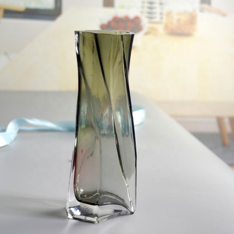 คุณภาพ 3 Size Warped Grey Color Tall Centerpiece Vases โรงงาน
