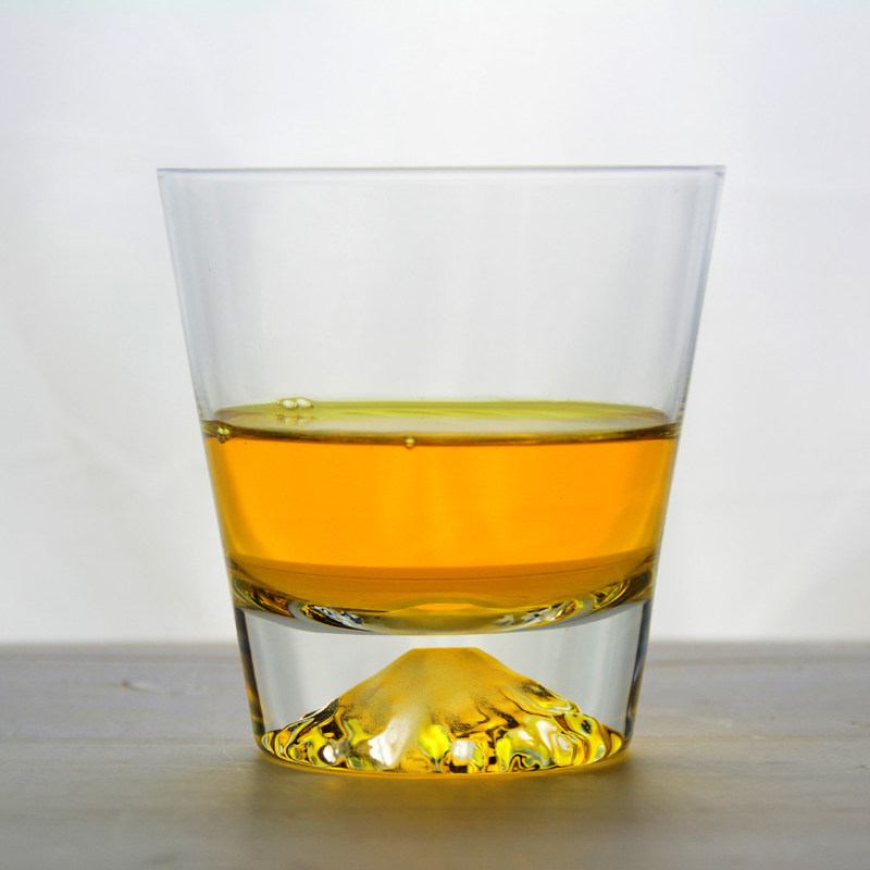 คุณภาพ Heavy Base Transparent Handmade Whiskey Glass For Party โรงงาน