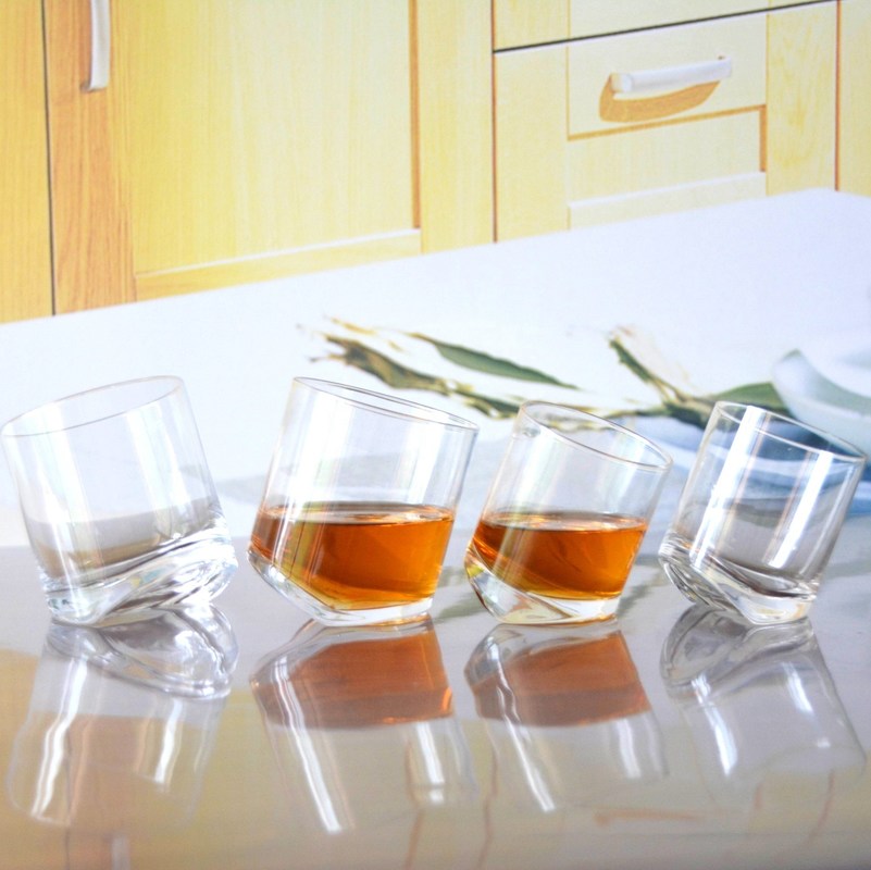 คุณภาพ Lead Free Slanted Bottom Round Whiskey Tasting Glasses โรงงาน