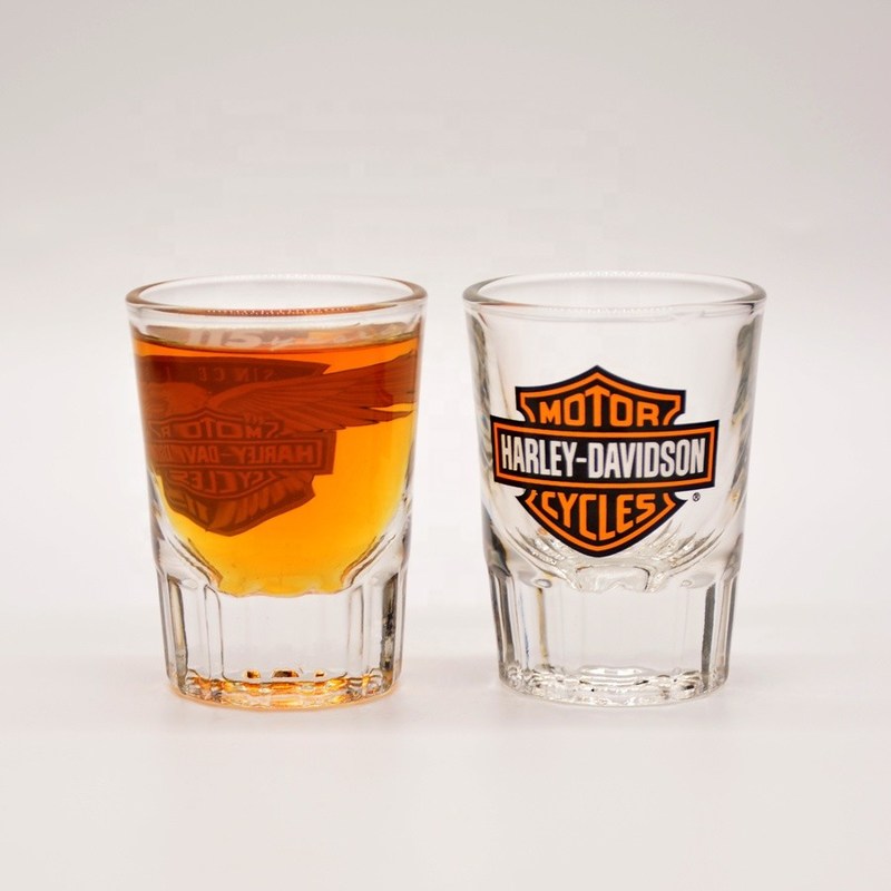 คุณภาพ 2oz Unique Shot Glasses โรงงาน