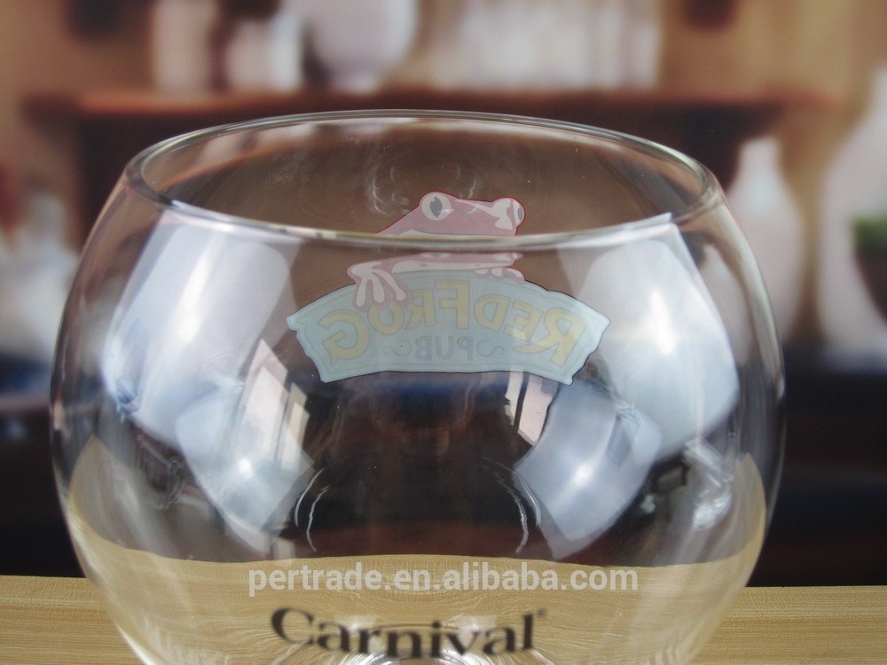 คุณภาพ Handblown Giant Crystal Cocktail Glasses With Logo Decal โรงงาน