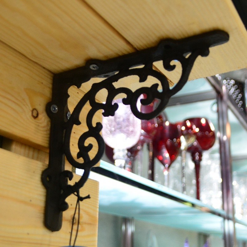 คุณภาพ Vintage Classic Pattern Cast Iron Shelf Bracket For Shop โรงงาน