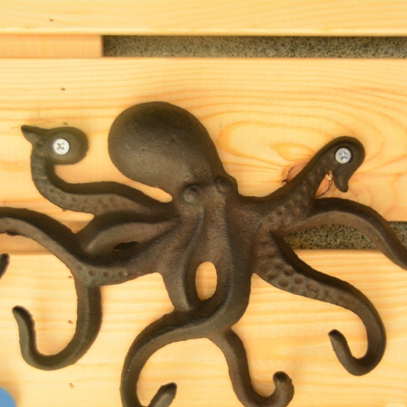 คุณภาพ Wall Mounted Creative Octopus Cast Iron Hat Hooks โรงงาน