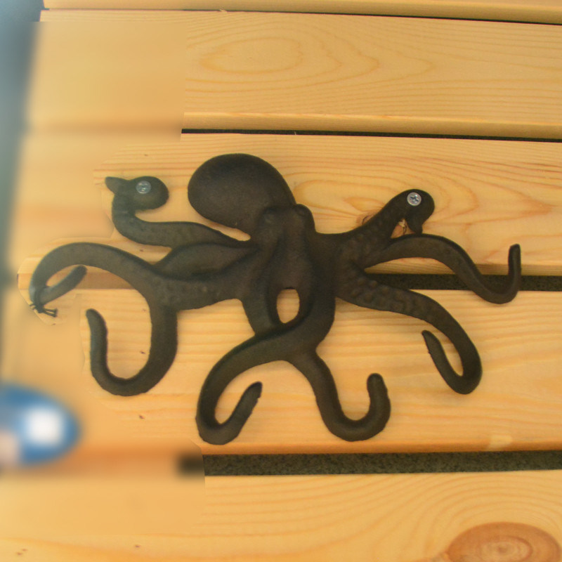 คุณภาพ Wall Mounted Creative Octopus Cast Iron Hat Hooks โรงงาน