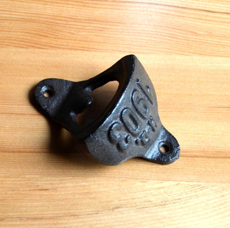 คุณภาพ Wall Mount Iron Bottle Opener Cast Iron Crafts For Bar Club โรงงาน