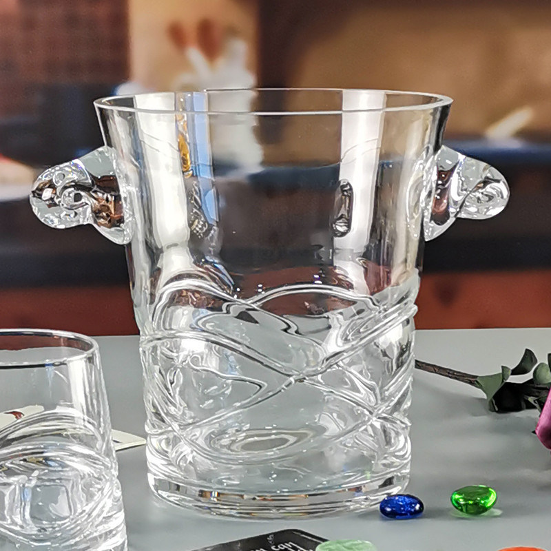 คุณภาพ Unique Handmade Whiskey Glass With Inlaid Eyes Design โรงงาน