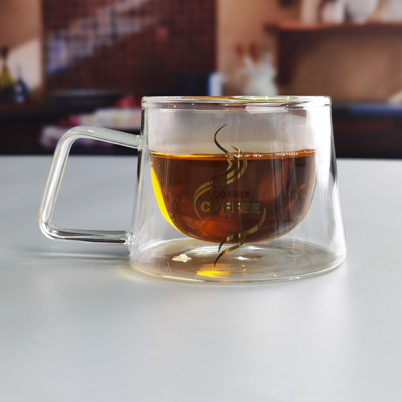 คุณภาพ 200ml Borosilicate Double Layer Glass Coffee Mug With Golden Logo โรงงาน