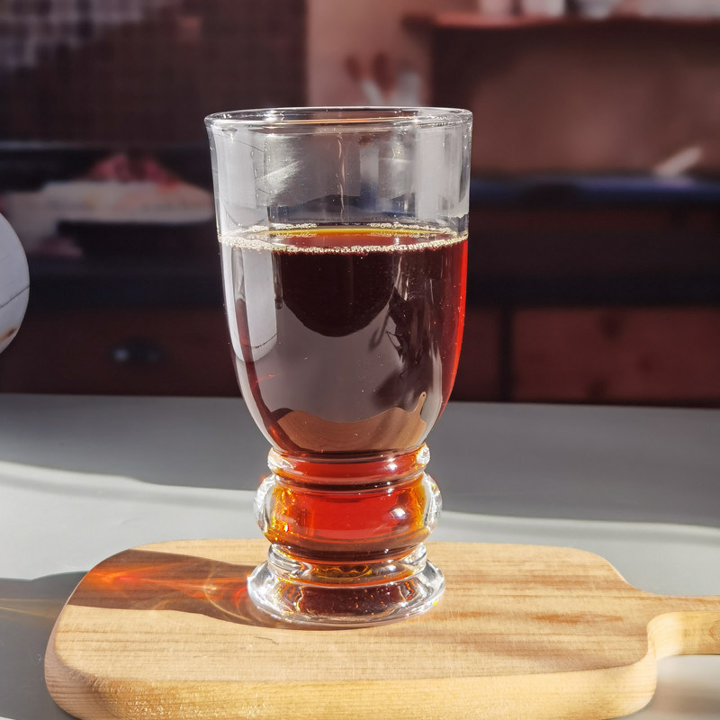 คุณภาพ 550ml Retro Style Craft Beer Tulip Glasses With Handle Bottom โรงงาน