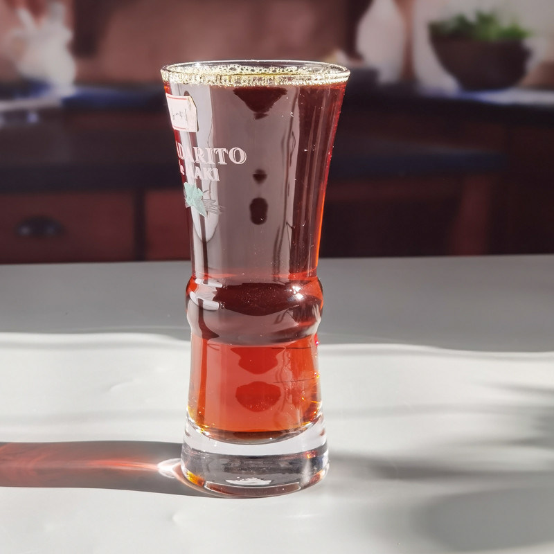 คุณภาพ Highball Drinking Cocktail Crystal Glasses Handblown With Color Logo โรงงาน