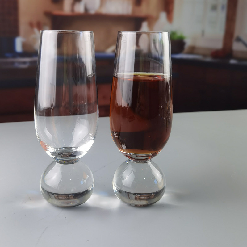 คุณภาพ Ball Stemmed Lead Free Crystal Highball Tumblers For Champagne โรงงาน