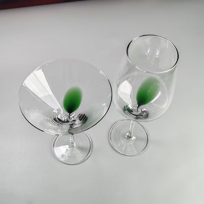 คุณภาพ Customized Hand-blow Clear Red Wine Glass Martini Glass For Party โรงงาน