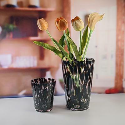 คุณภาพ Handmade Amber Glass Vase Modern Unique Vase for Table Centerpiece Decorative Flower Vases for Home Office Wedding(S size) โรงงาน