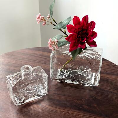คุณภาพ Rectangular Clear Hammered Glass Vase - Modern Minimalist Decorative Flower Vase for Table Centerpiece โรงงาน