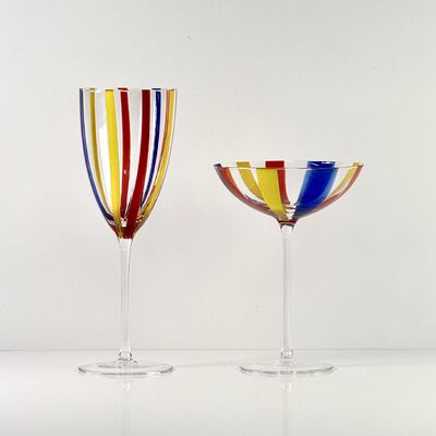 คุณภาพ Hand Blown Art Glass Goblet & Coupe Glass Set, Vibrant Red Yellow Blue Vertical Cane Stripes Murano Style Stemmed Wine & Martini Glasses for Bar, Party & Gift โรงงาน