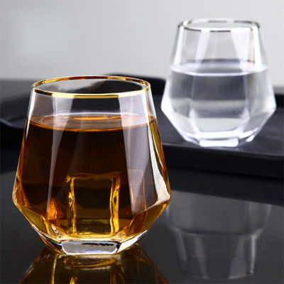 คุณภาพ Diamond Geometric Gold Rim Crystal Glass Tumblers , Glass Drinking Cup โรงงาน