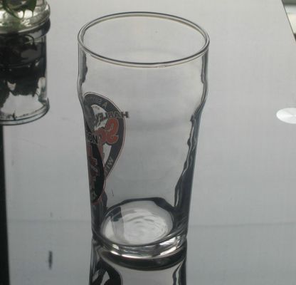 คุณภาพ British Style Elegant 20 Ounce Pint Beer Glasses โรงงาน