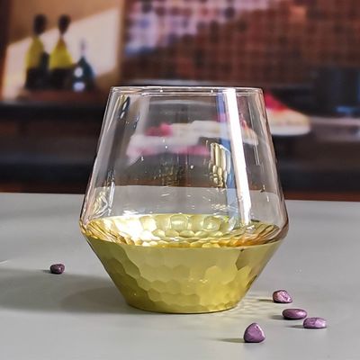 คุณภาพ 400ml Hand Cut Gold Honeycomb Crystal Wine Glasses โรงงาน