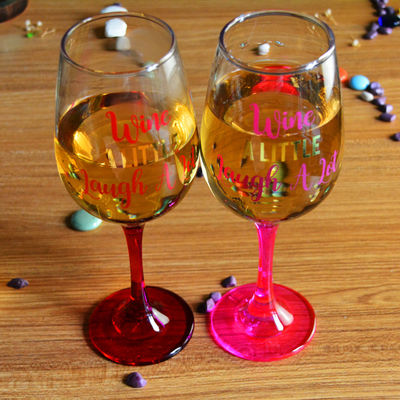 คุณภาพ 340ml Crystal Wine Glass With Funny Fonts Decal Decoration โรงงาน