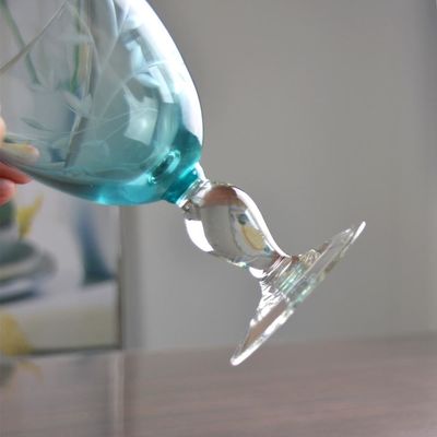 คุณภาพ Vintage Scandinavian Style Engraved Turqoise Crystal Wine Glass , Clear Goblet Glasses โรงงาน