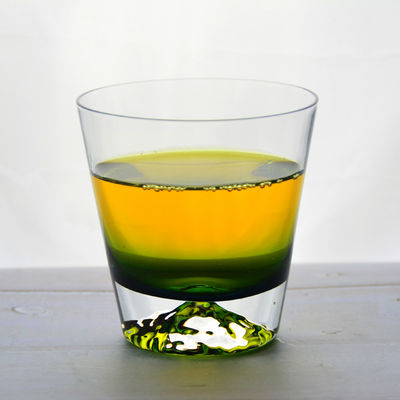 คุณภาพ Heavy Base Transparent Handmade Whiskey Glass For Party โรงงาน