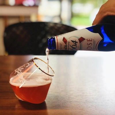 คุณภาพ New Style Unique Shaped Crystal Whiskey Glasses , Tumbler Drinking Glass For Home โรงงาน