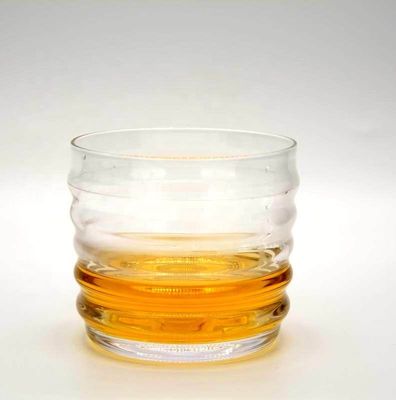 คุณภาพ Anti Skidding Handmade Whiskey Glass With Wave Pattern โรงงาน