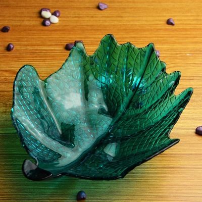 คุณภาพ Maple Leaf Unique Decorative Charger Plates For Snack โรงงาน