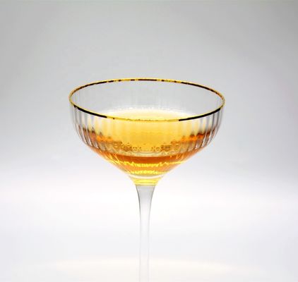 คุณภาพ Customize Gold Rim Optical Stripes Crystal Cocktail Glasses โรงงาน