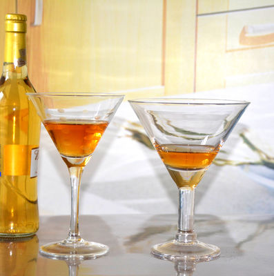 คุณภาพ Unique Customization Thick Stem Crystal Cocktail Glasses โรงงาน