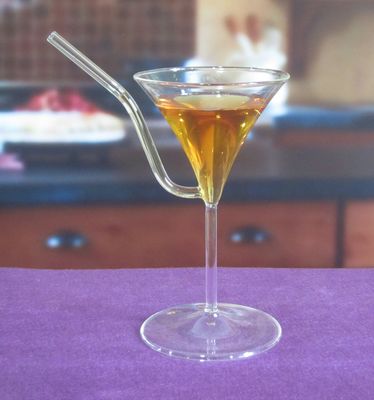 คุณภาพ Borosilicate Vintage Cocktail Glasses With Straw โรงงาน