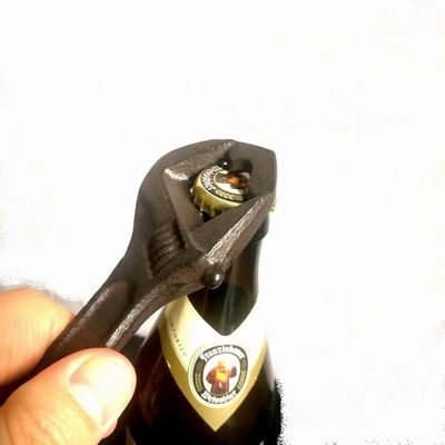 คุณภาพ Spanner Shape Cast Iron Bottle Opener โรงงาน