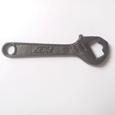 คุณภาพ Spanner Shape Cast Iron Bottle Opener โรงงาน
