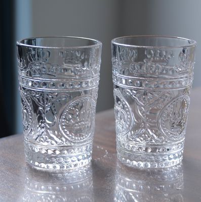 คุณภาพ 8Oz Crown Design Embossed Tumbler Drinking Glasses โรงงาน
