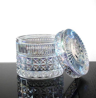 คุณภาพ Embossed Diamonds Pattern Glass Storage Jars With For Candle โรงงาน