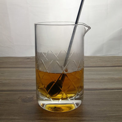 คุณภาพ 550ml Crystal Seamless Cocktail Mixing Glass With Hand Cut โรงงาน