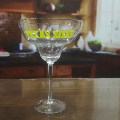 คุณภาพ LFGB 850ml Margarita Giant Crystal Cocktail Glasses โรงงาน