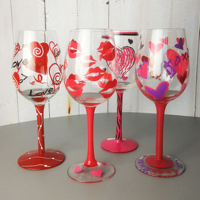 คุณภาพ FDA Holiday Gift Hand Painted Festival Wine Glass โรงงาน