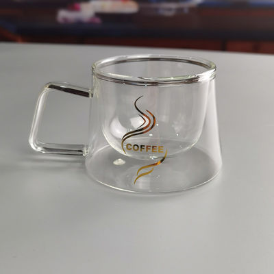 คุณภาพ 200ml Borosilicate Double Layer Glass Coffee Mug With Golden Logo โรงงาน